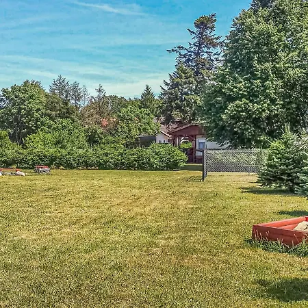 Beautiful Stacaravan In Smoldzino